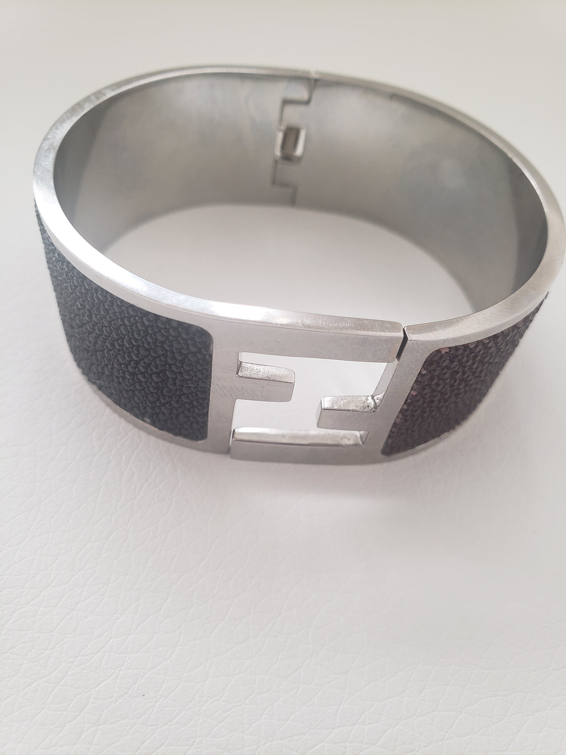 Fine Open Bangle (TF) - ebrook lael