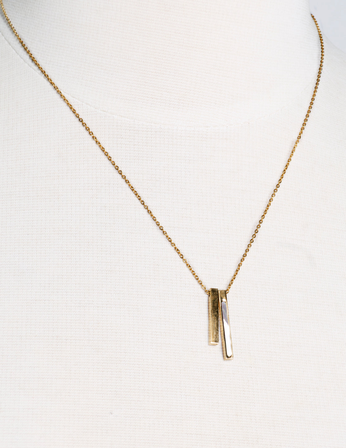 CHLOE2 necklace pendent (GOLD) - TARNISH FREE - ebrooklael