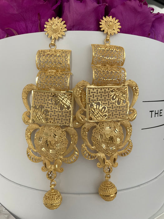 Sow-mia Jhumka Gold Plated Earring  (TF)